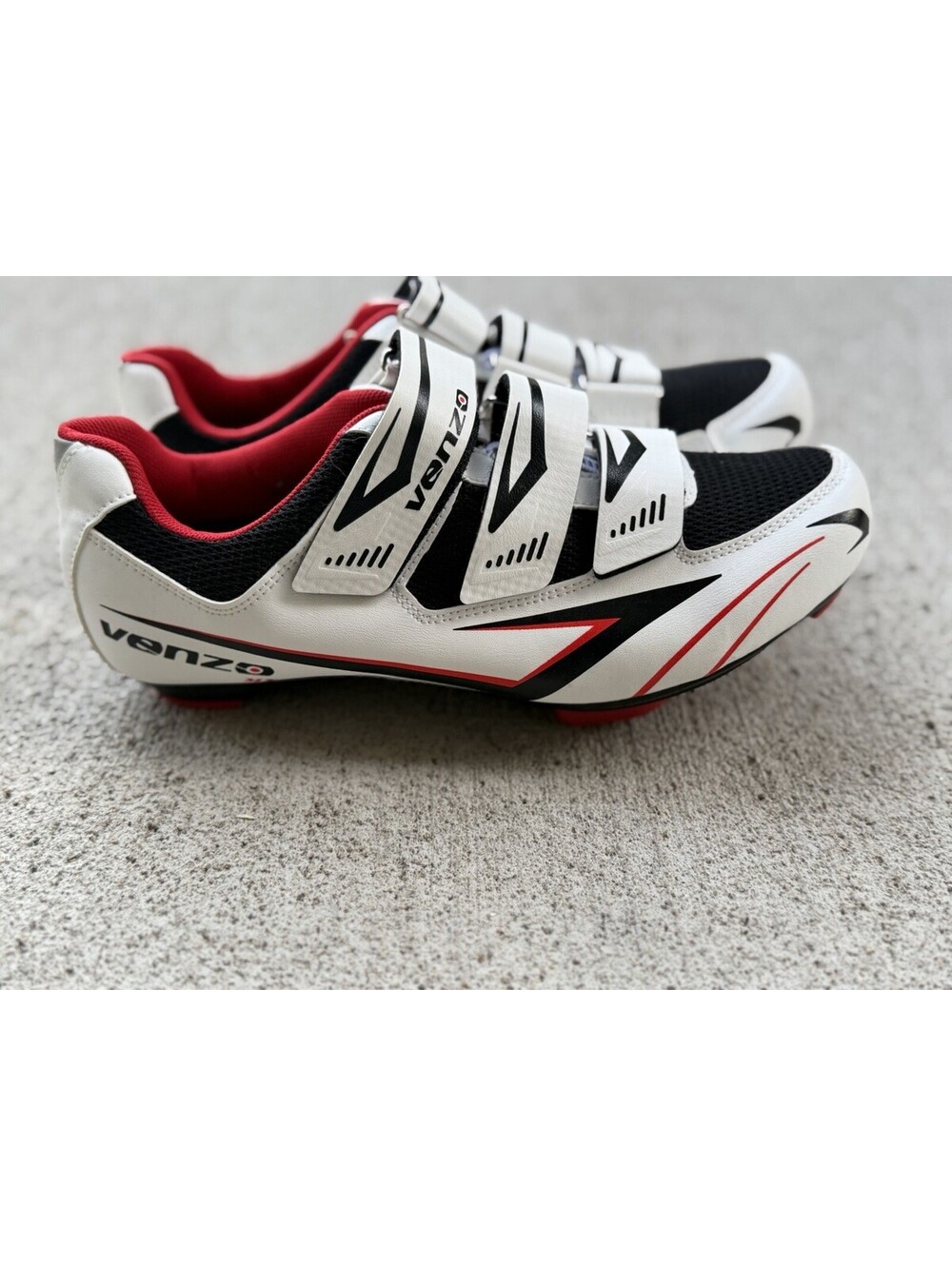Venzo Road Cycling Shoes – White/Black/Red – Size EU 40 / US Men’s 6.5